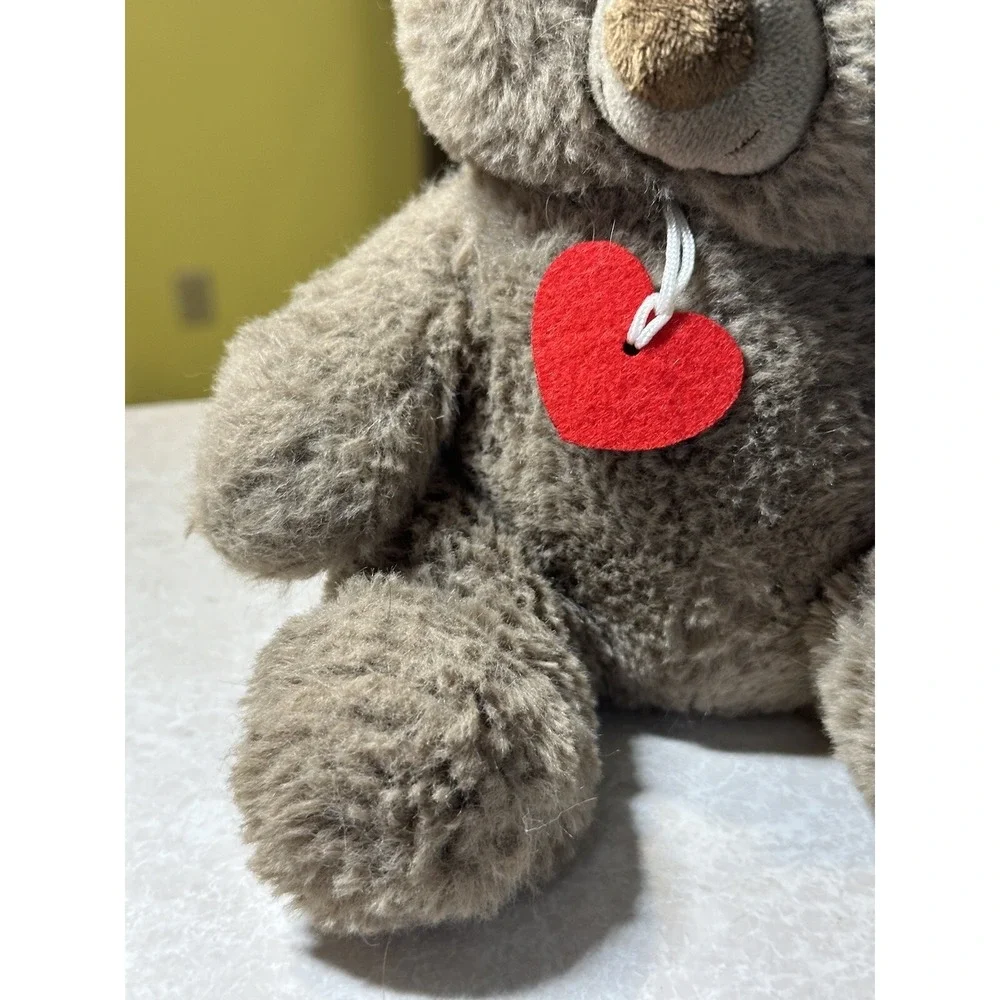 2017 ELVIS PRESLEY‎ Red Heart On A String Necklace Teddy Bear Plush Graceland